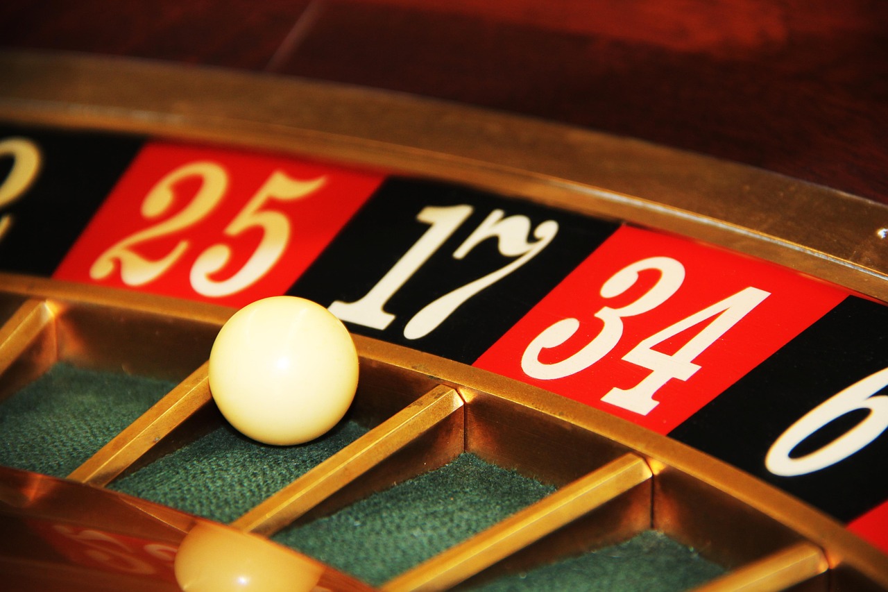 Сколько денег казахстанцы проиграли в азартные игры