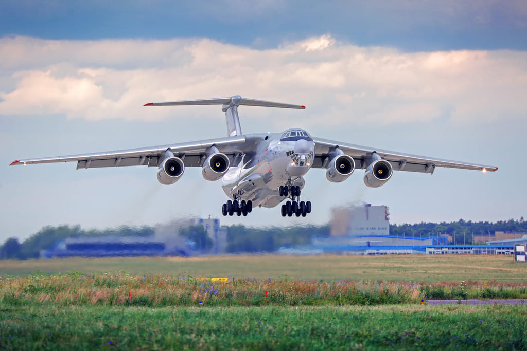 В России потерпел крушение самолет Ил-76