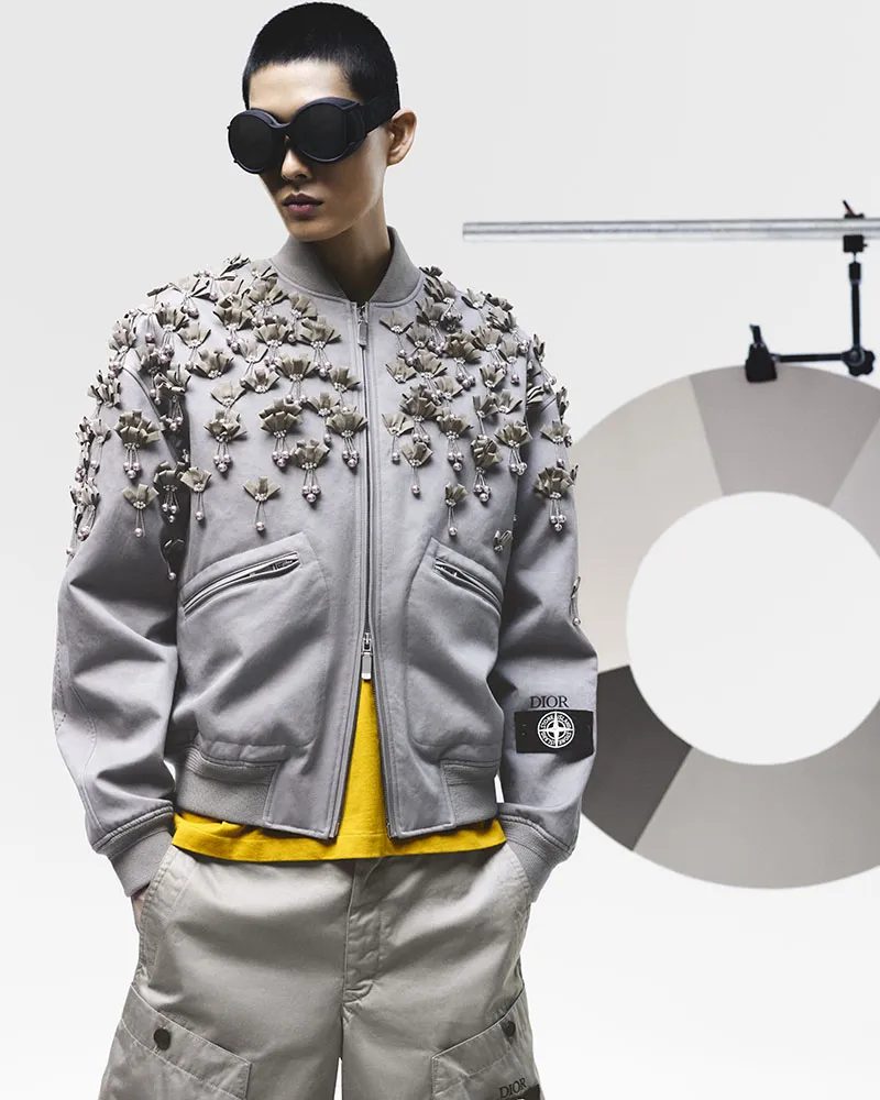 Вещь дня: бомбер Dior с кожаными вставками