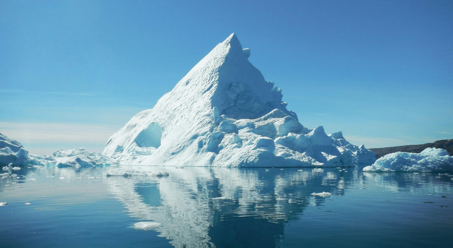 Гигантские вирусы в Арктике: спасение льдов или новая угроза?